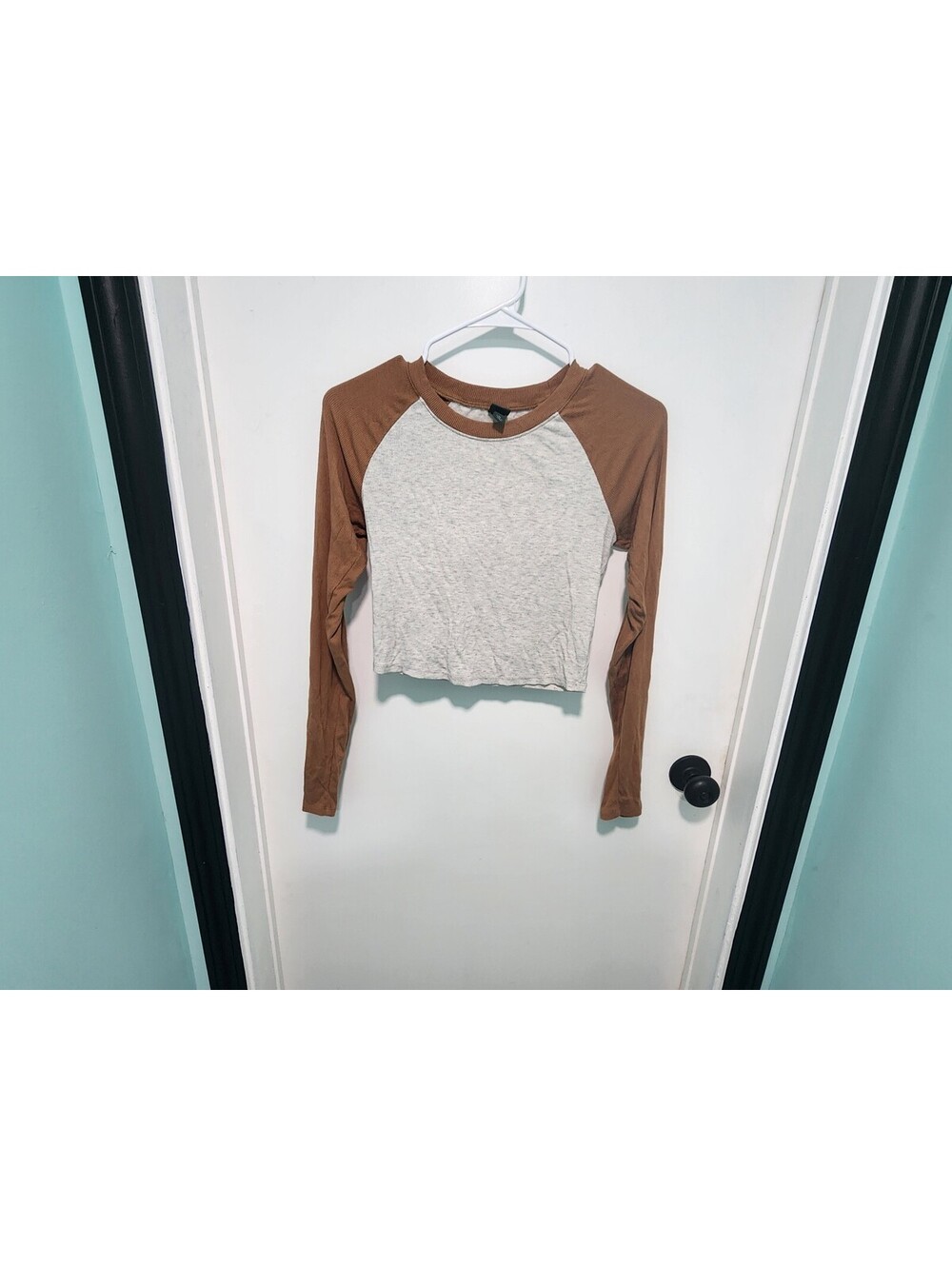 Women's Long Sleeve Crop Top